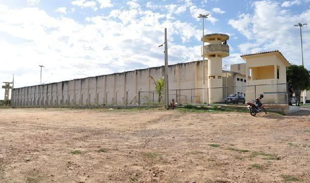 Justiça condena quadrilha com presos, agentes e ex-diretor do presídio de Patos