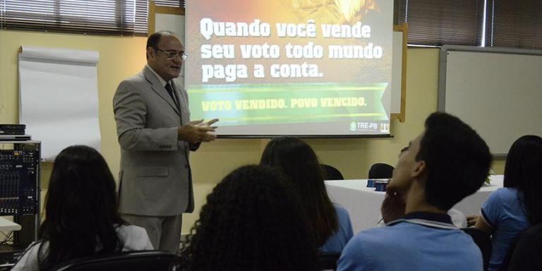 TRE-PB/EJE-PB – Campanha “Voto Vendido, Povo Vencido”