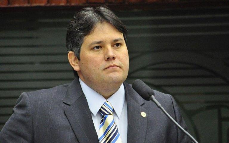 Justiça condena Dinaldinho por propaganda ofensiva e concede direito de resposta a Nabor