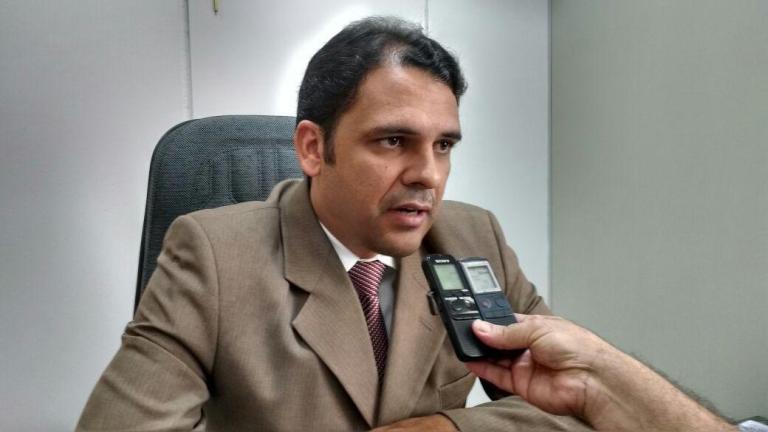Conselheiro estadual da OAB critica atitudes de promotores da Lava Jato e comenta mudanças no projeto das 10 medidas contra corrupção. Escute