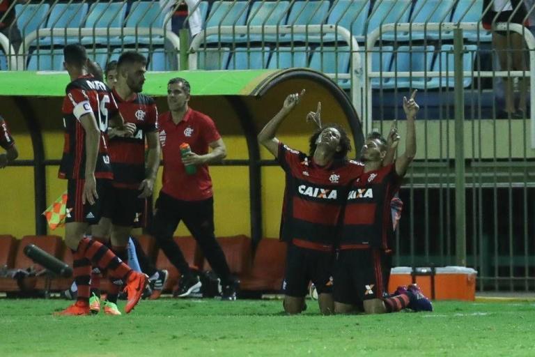 Flamengo vence Bangu e garante vaga nas semifinais do Carioca