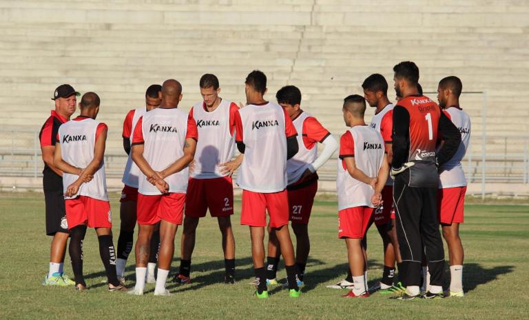Novo técnico do Campinense comanda primeiro coletivo
