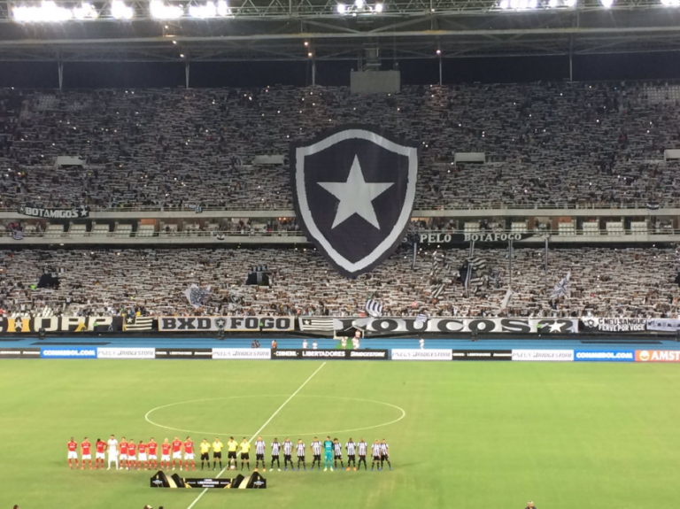 Botafogo vence estreia complicada contra o Estudiantes na fase de grupos