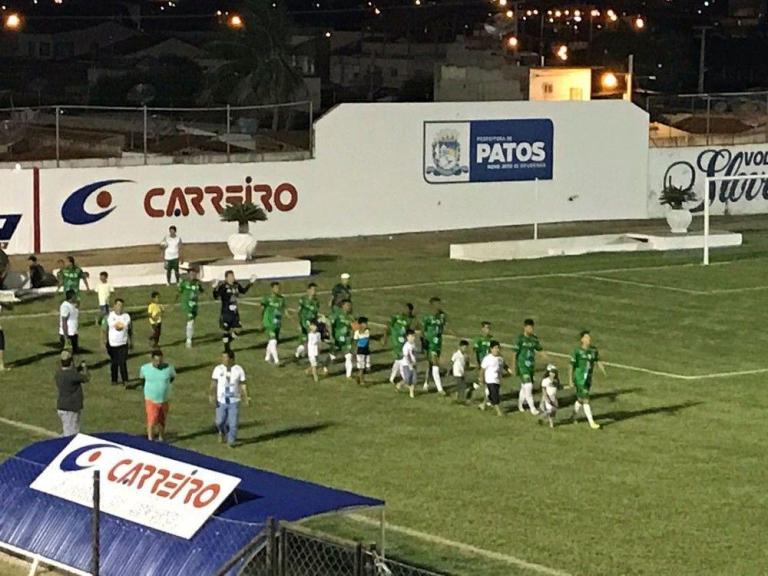 Nacional de Patos aproveita “cochilada” de xará e vence com gol no fim da partida