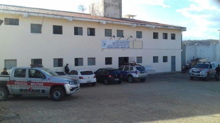 Detento é resgatado de presídio por grupo em caminhonete na PB, diz polícia