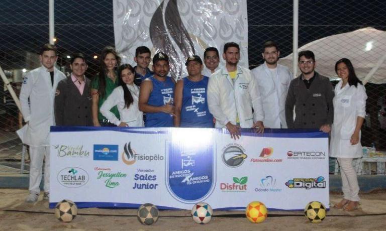 Desportistas se unem e promovem ação solidária no Conjunto Noé Trajano, em Patos