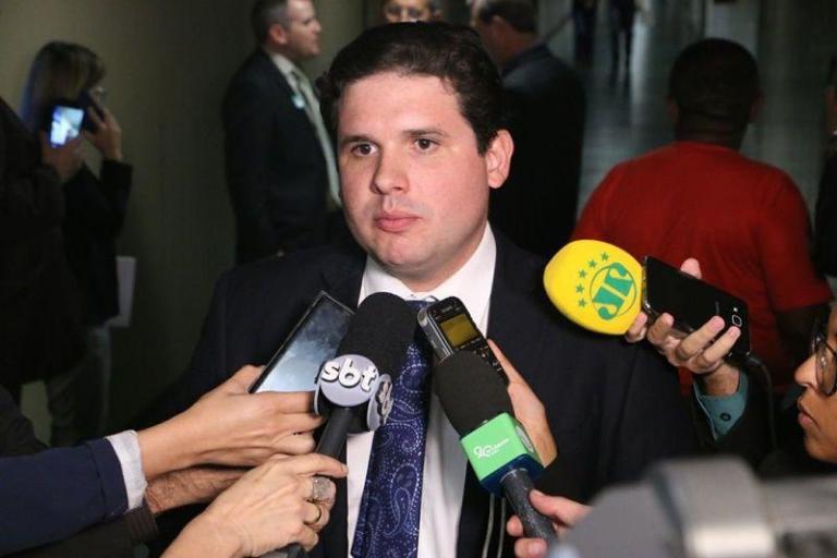 Deputado Hugo Motta é eleito presidente da comissão sobre desestatização da Eletrobras