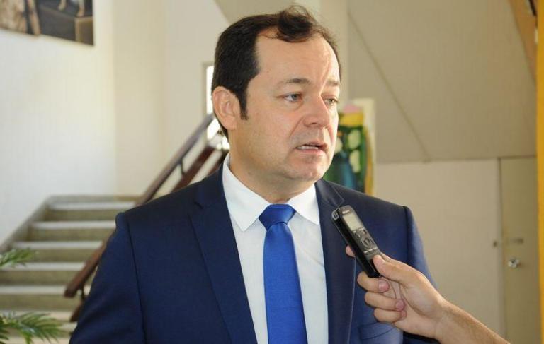 Dr. Ramonilson Alves faz boas referências ao novo presídio feminino de Patos e anuncia entrega oficial. Escute