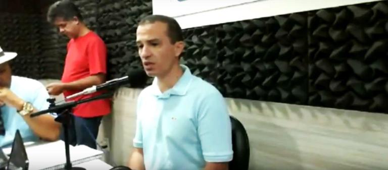 Saúde pública de qualidade, é foco de Dr. Érico na entrevista da Rádio Espinharas. Veja o vídeo