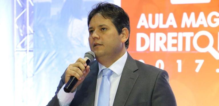 Julgamento de Dinaldinho ainda não tem data marcada, e Jefferson Melquíades é mantido na liderança do prefeito na Câmara. Adilton explica. Veja