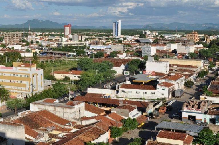 Justiça suspende pensão vitalícia a viúvas de vereadores em Patos
