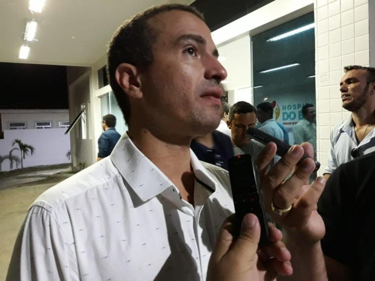 Deputado Érico Djan justifica ausência em audiência pública realizada em Patos, e diz que não foi convidado. Escute