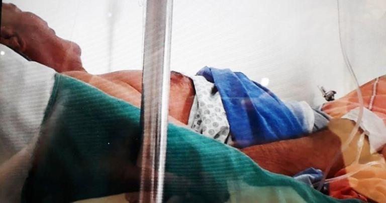 Família de idoso internado há 15 dias no Hospital de Patos, diz que demora por cirurgia está afetando quadro clínico do paciente. Escute