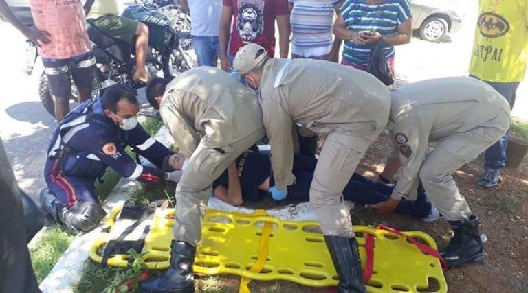 Acidente entre carro e moto na Ponte do Salgadinho deixa Jovem Ferido