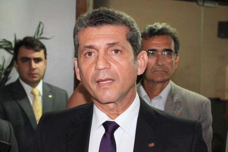Representante dos fiscais de tributos de Patos fala sobre polêmicas envolvendo a categoria e solicita direito de resposta. Ouça