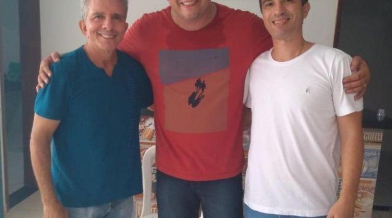 Foto de Dr. Umberto Joubert, Nabor e Érico juntos levanta possibilidade união política em Patos