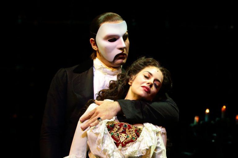 O Fantasma da Ópera deve virar minissérie em breve