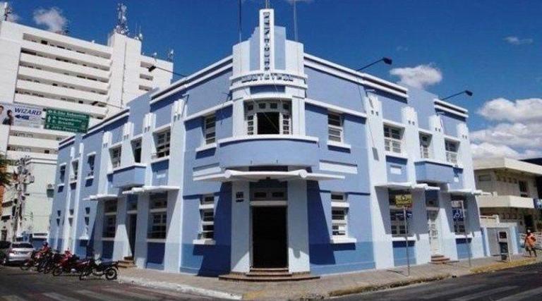 Novo Decreto em Patos: Autorizada a flexibilização para 4 músicos, abertura das salas para ensino superior em laboratório, entre outros. Veja