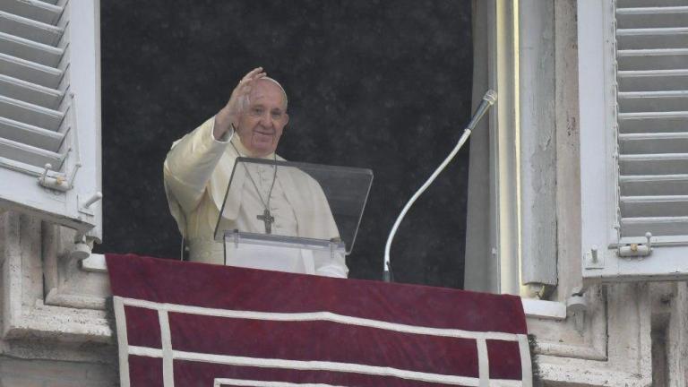 Papa no Angelus: Jesus nos pede uma fé que muda a vida, não \\\\\\\”de fachada\\\\\\\”