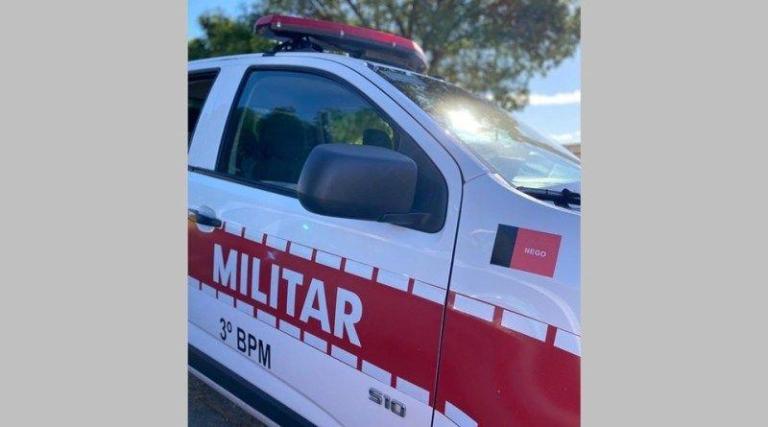 Dupla invade casa do prefeito de Desterro e rouba carro