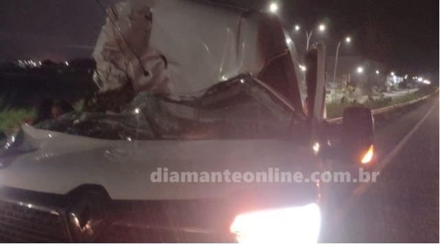 Sete pessoas ficam feridas em acidente com van da Prefeitura de Santana dos Garrotes